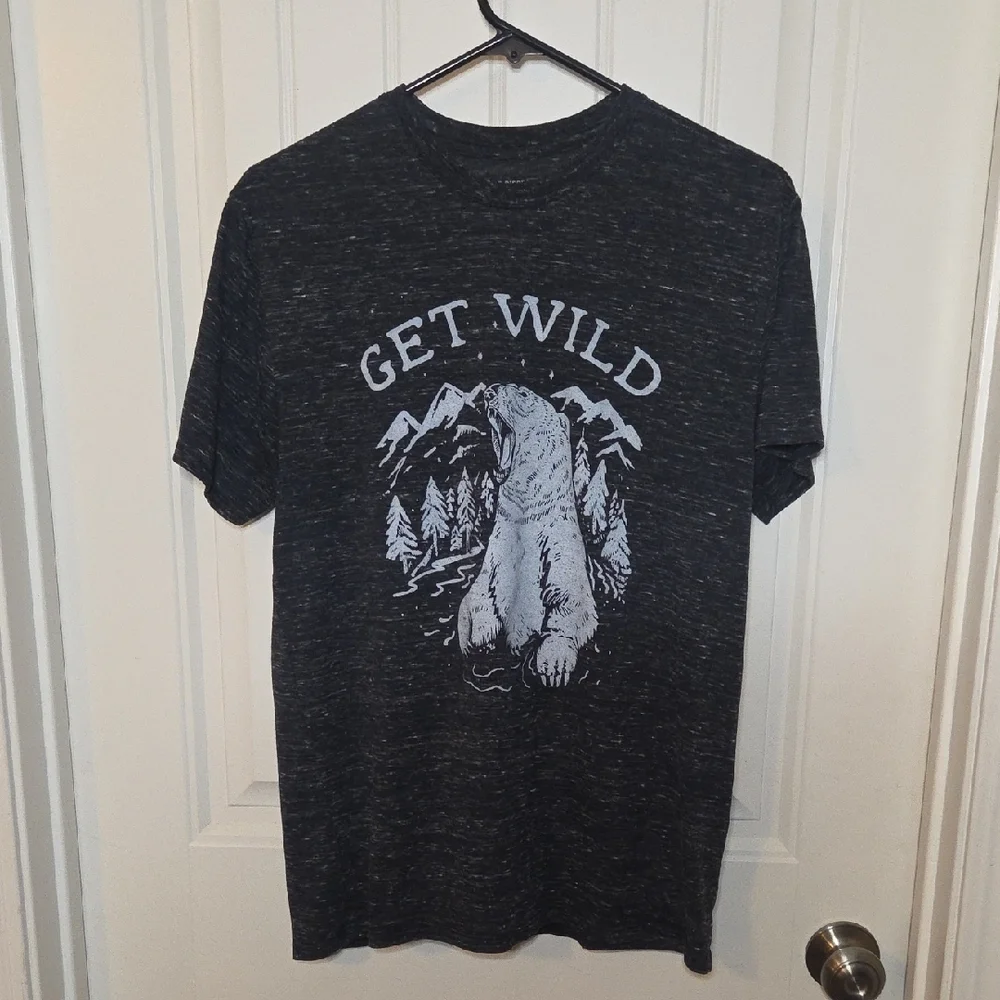 Get Wild Polar Bear Heather Gray Graphic T-Shirt - Picture 3 of 6